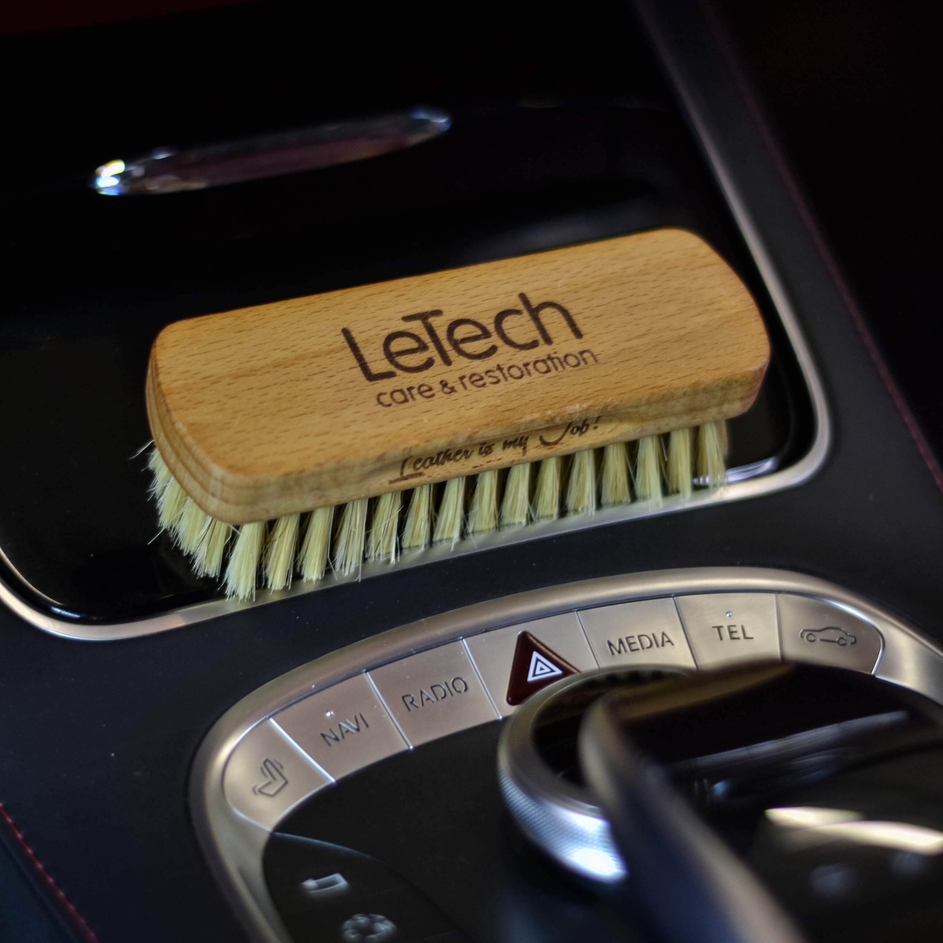 Щетка для чистки кожи Бук LeTech Leather Brush Premium - 5