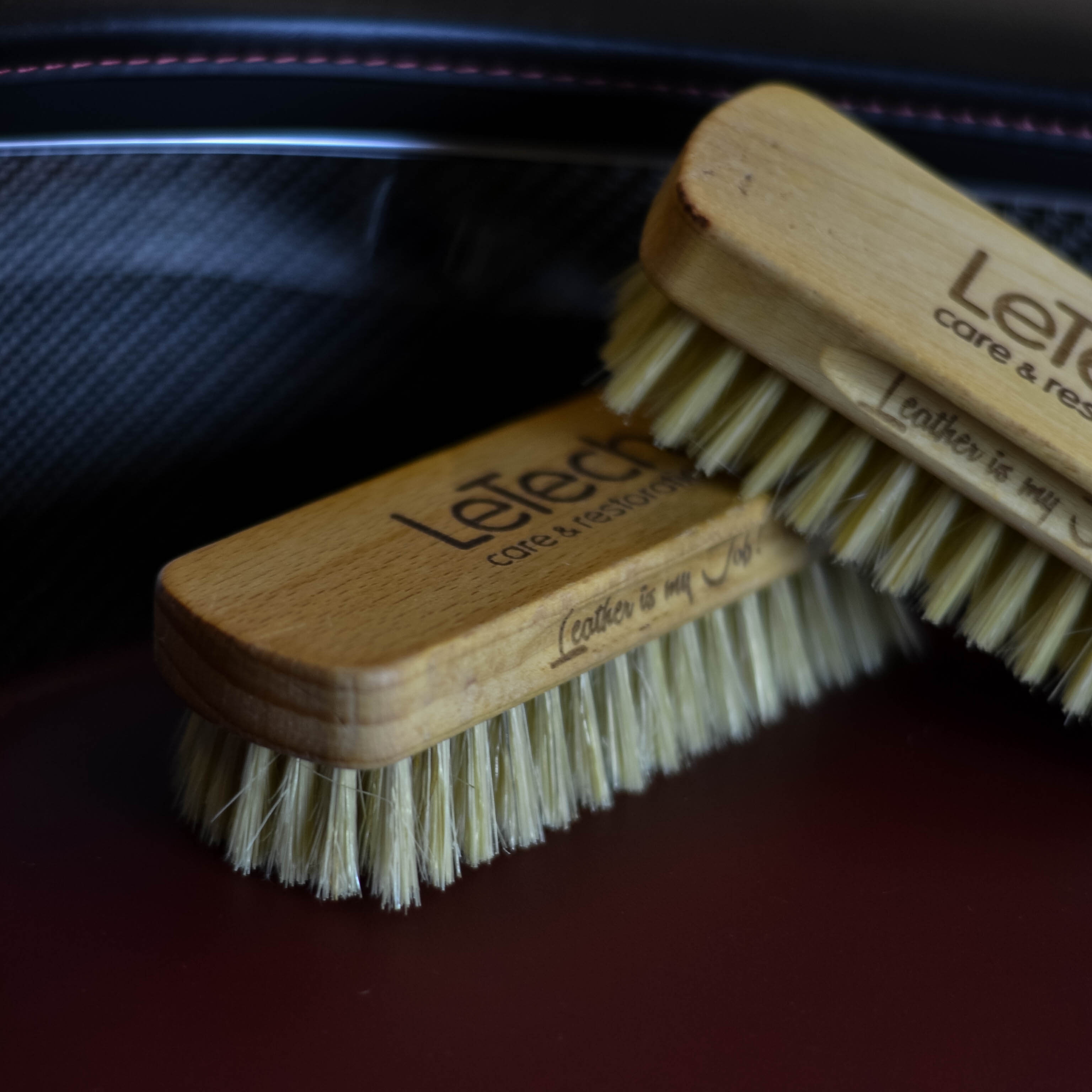 Щетка для чистки кожи Бук LeTech Leather Brush Premium - 3