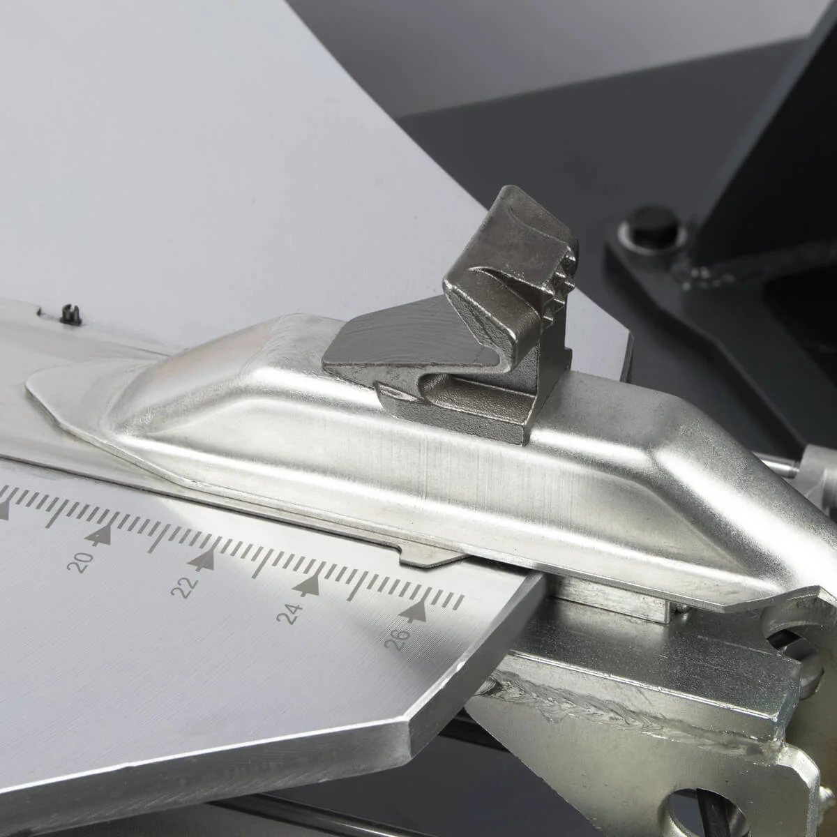 WDK-709738 Автоматический шиномонтажный станок со взрывной накачкой колес, двухскоростной, захват 12"-26" - 12