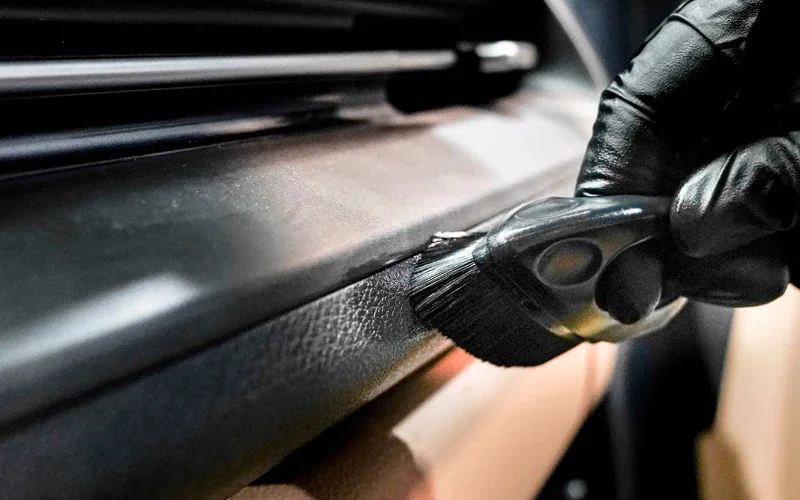 PureStar Iron brush applicator - Щетка с пласиковым чехлом для резины и пластиковых элементов, 3х6 см - 4