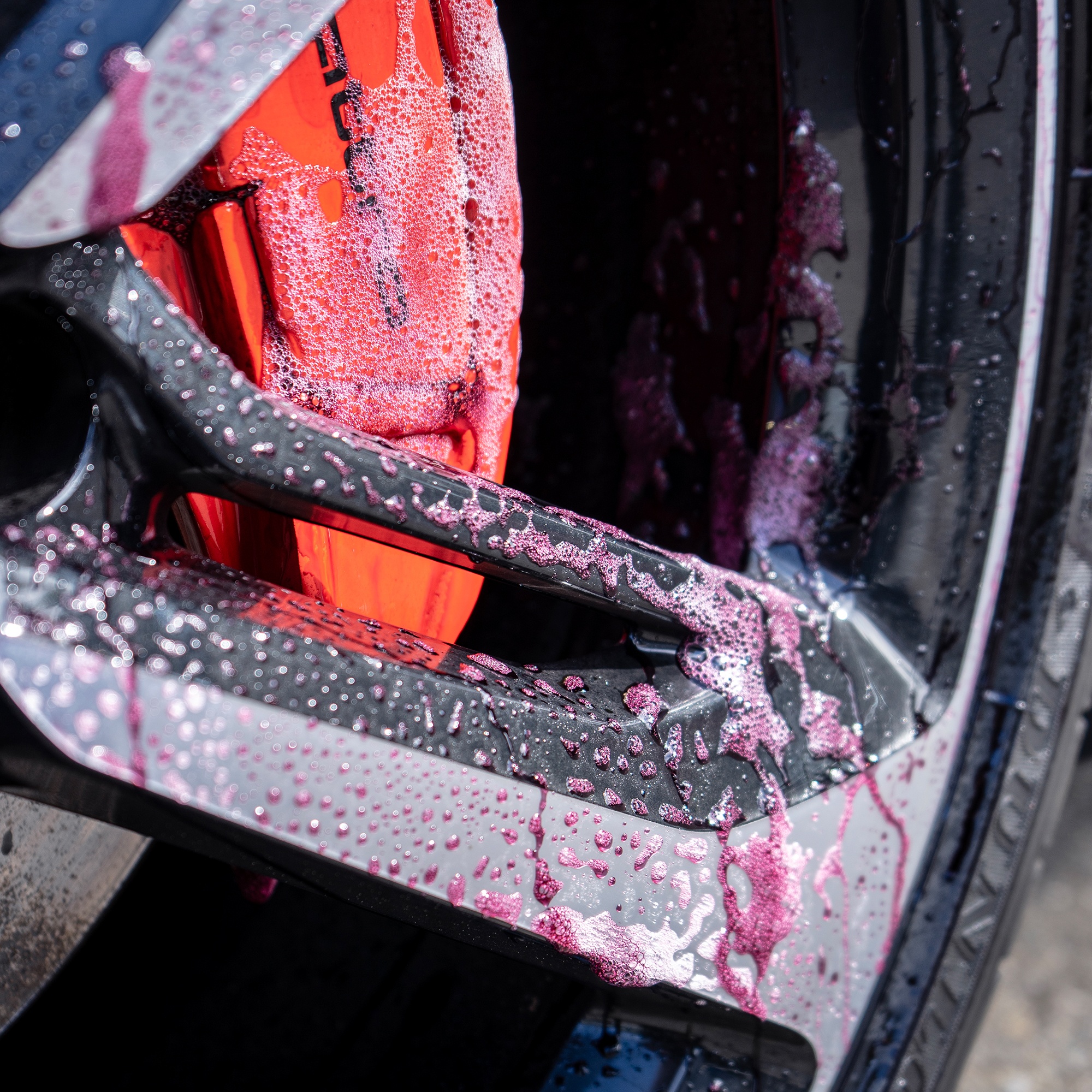 servFaces Rims & Dust Cleaner - Бескислотный очиститель дисков с цветным индикатором, 250 мл - 2